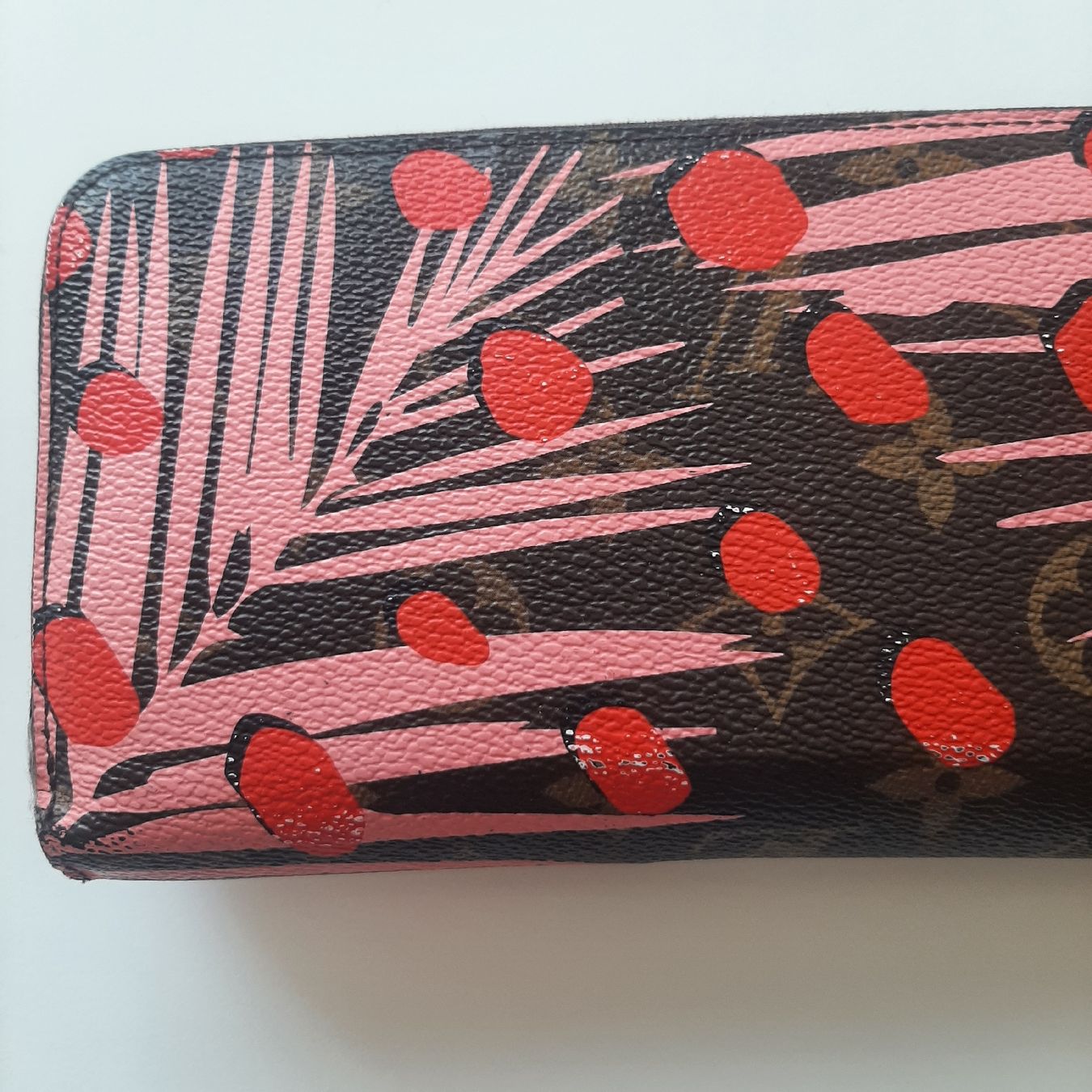 Louis Vuitton Portafogli: Portefeuille Louis Vuitton édition limitée – Usato da Chêne-Bourg venduto da chsandra34 3