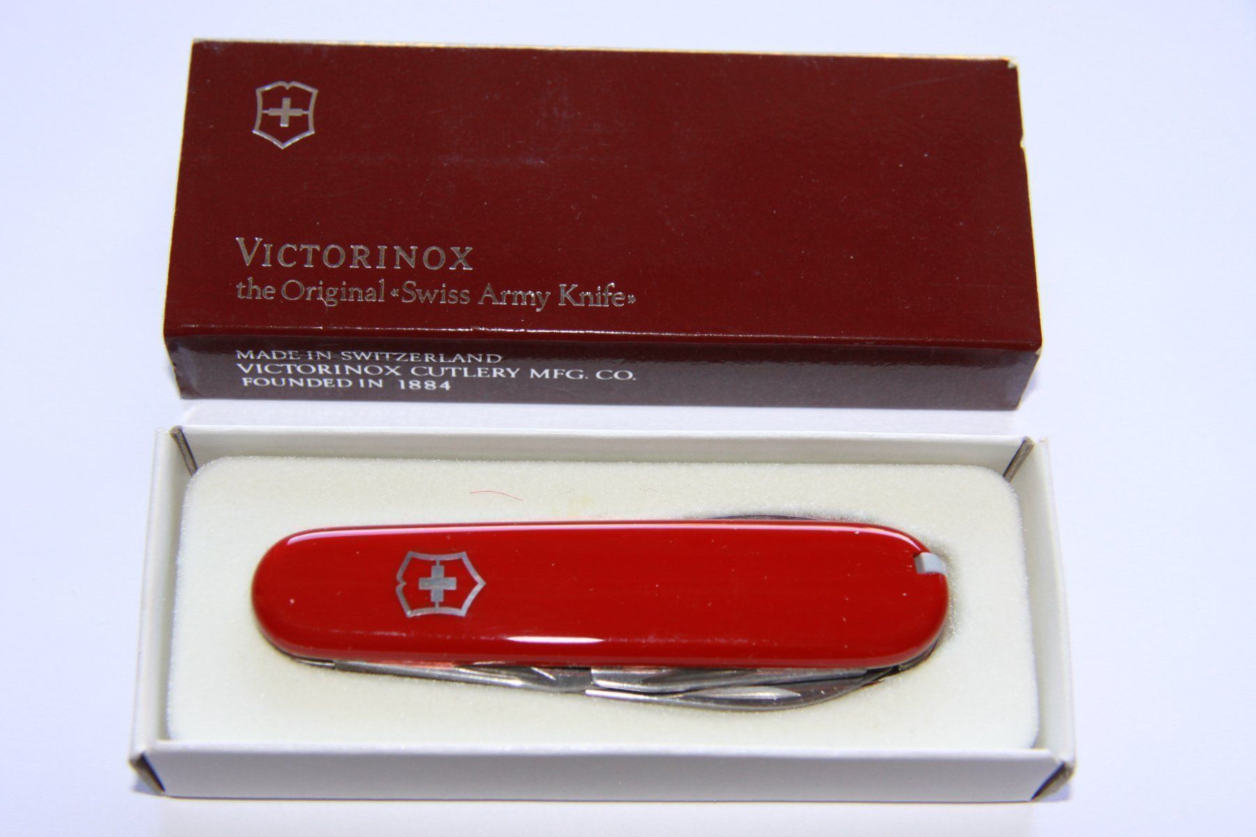 Victorinox Taschenmesser: Sackmesser Victorinox, 8 teilig, rot – Neu (gemäss Beschreibung) aus Baar von ben_vrx8