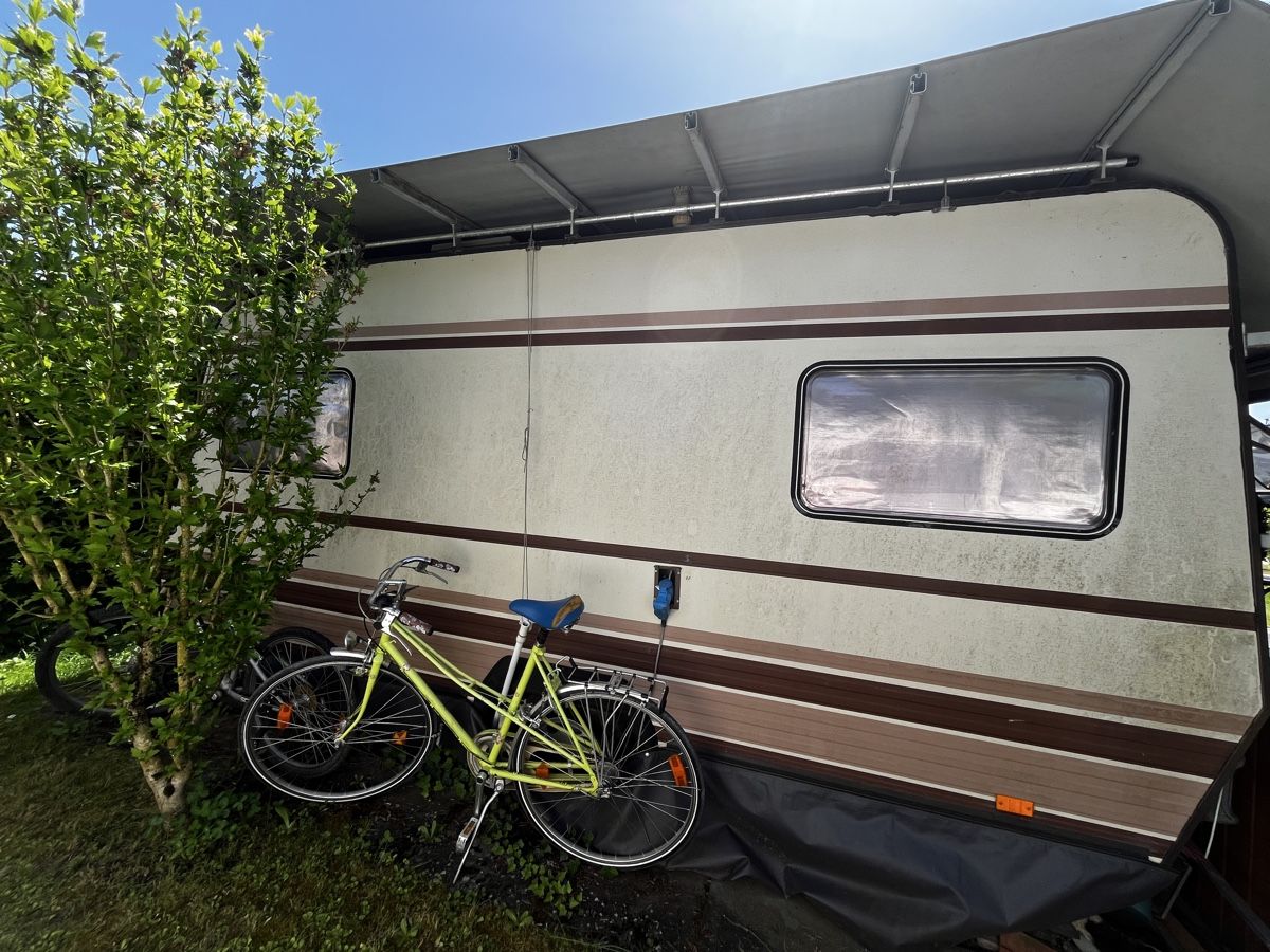 Dethleffs Véhicules de camping: Wohnwagen Dethleffs – D'occasion à Wattenwil par flu_2xfn 1