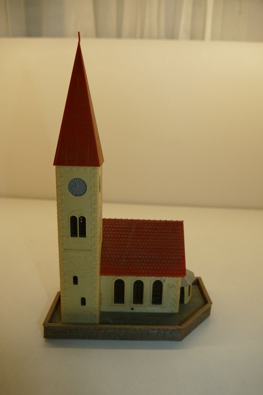 Faller Modellini di ferrovie: Faller H0: Dorfkirche – Usato da Niederhasli venduto da rail-duerst 1