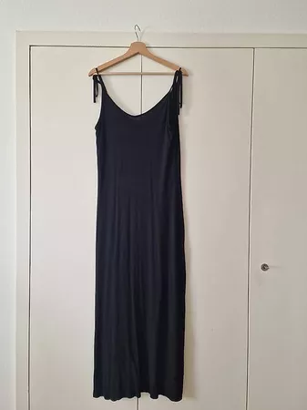 Schwarzes langes Sommerkleid - Grösse L