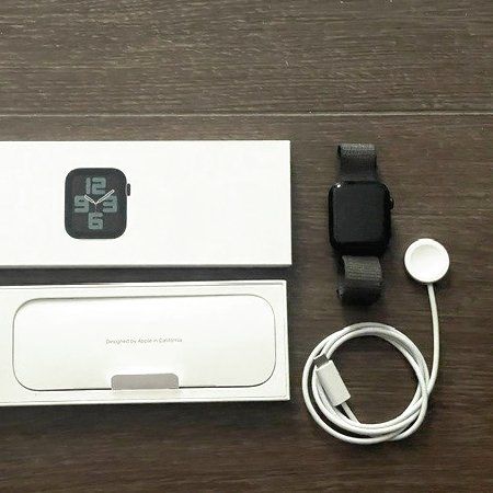 Apple Smartwatch: AppleWatch  SE (GPS) 2.Generation – D'occasion à Luzern par Bolaf 5