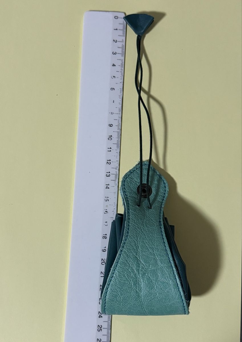 Borse da donna: Pochettes médiévales – Usato da Petit-Lancy venduto da Solcarm 2