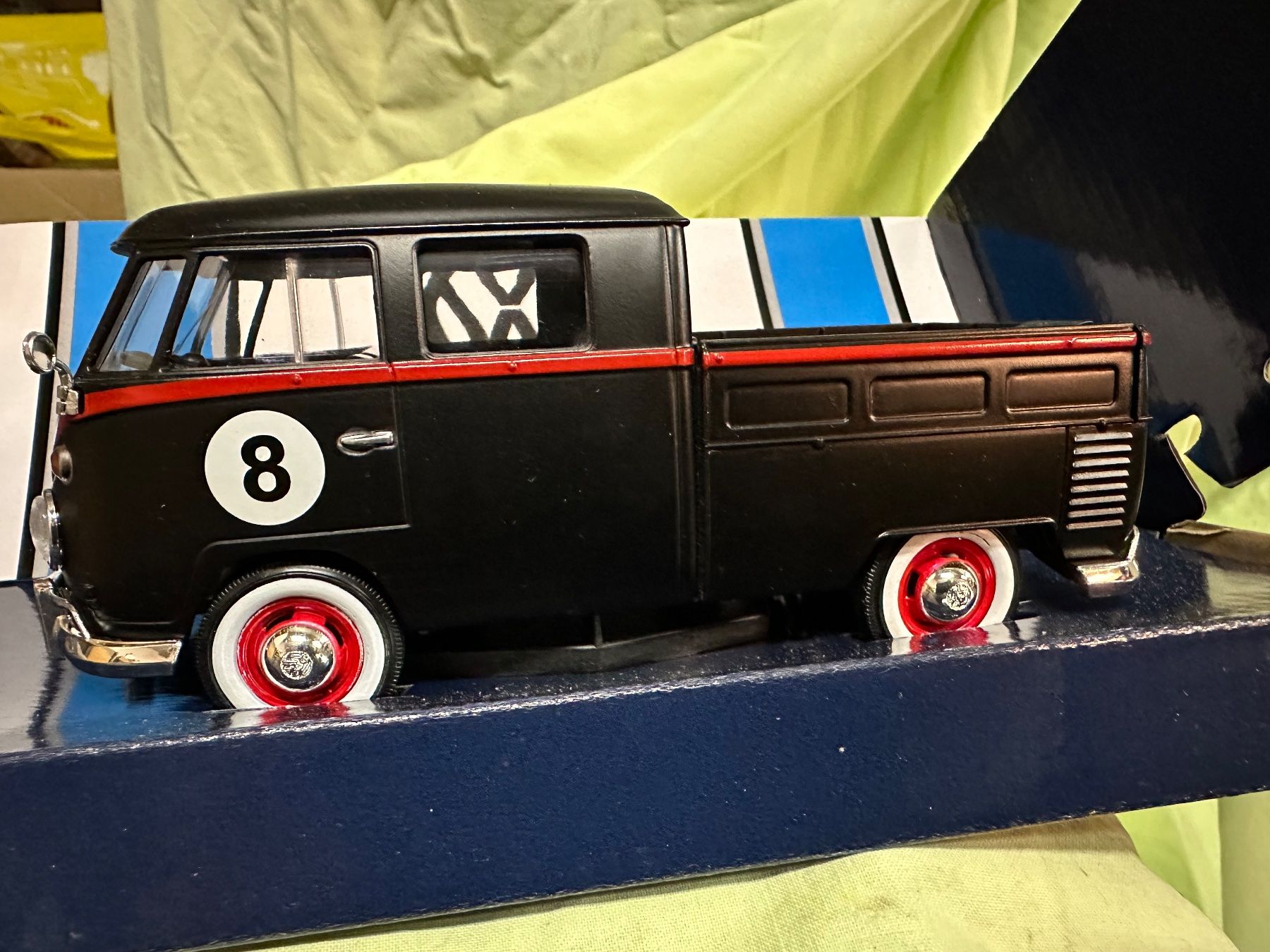Volkswagen Modellini d'auto: Vw bus t1 doka Oldtimer classic pick up luftgekühlt – Nuovo (secondo la descrizione) da Reinach AG venduto da rares75 1