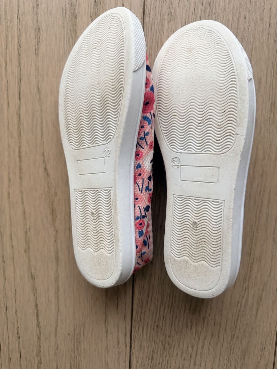 Schuhe für Mädchen: Ballerines fleuries fille, taille 32 – Gebraucht aus Lausanne von mik_l5py 1