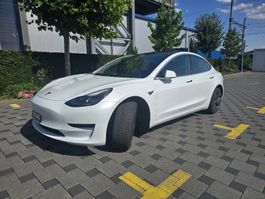 Tesla Model 3 SR+, 12/2020, LFP, weiss, 81’000 km/Neue MFK