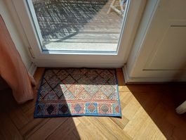 Wunderschöner kleiner antiker Teppich Fussmatte Wolle