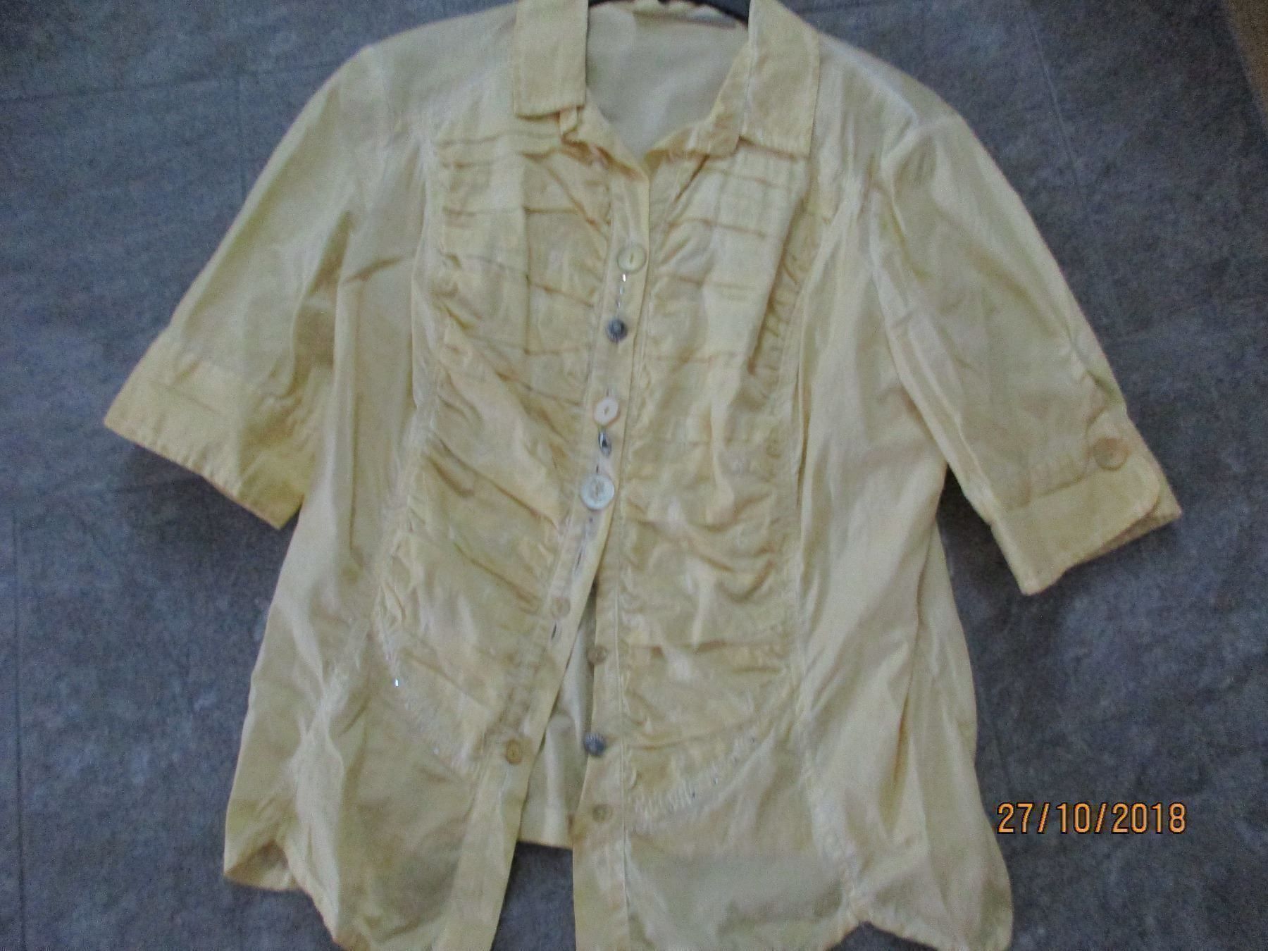 Blusen: Bottega Bluse L in schönem gelb. – Neu (gemäss Beschreibung) aus Ottenbach von Claurin