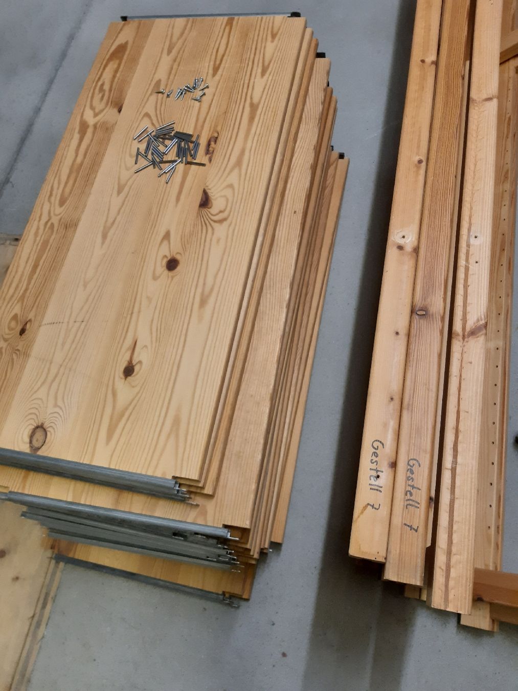 Regale: Holzgestell  – Gebraucht aus Spiegel b. Bern von hopplas 6
