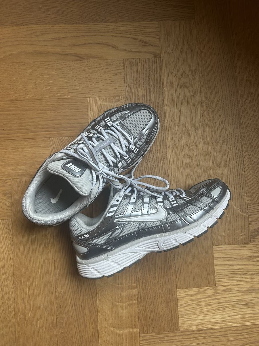 Nike Scarpe da uomo: Nike P6000 Silber / Grösse 39 – Usato da Zürich venduto da ZurichGothenburg