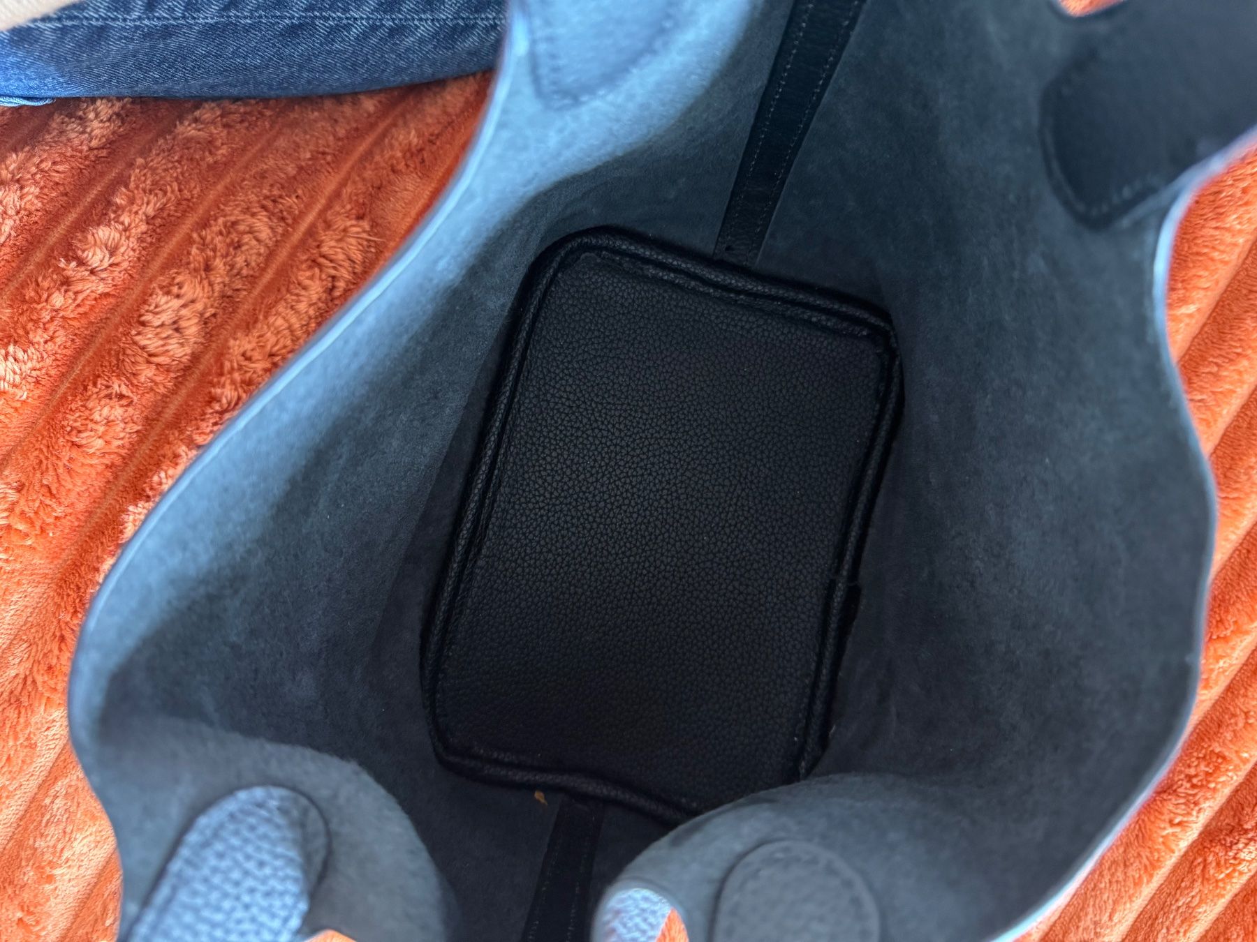Sacs femmes: Sac à main en cuir – D'occasion à Payerne par kni_w6xk 1