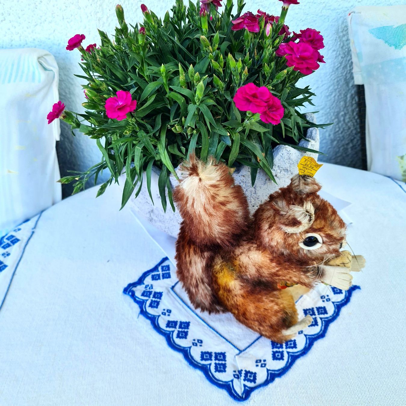 Steiff Giocattoli: STEIFF ...EICHHÖRNCHEN PERRYMIT SEINER NUSS – Usato da Siebnen venduto da annigannig