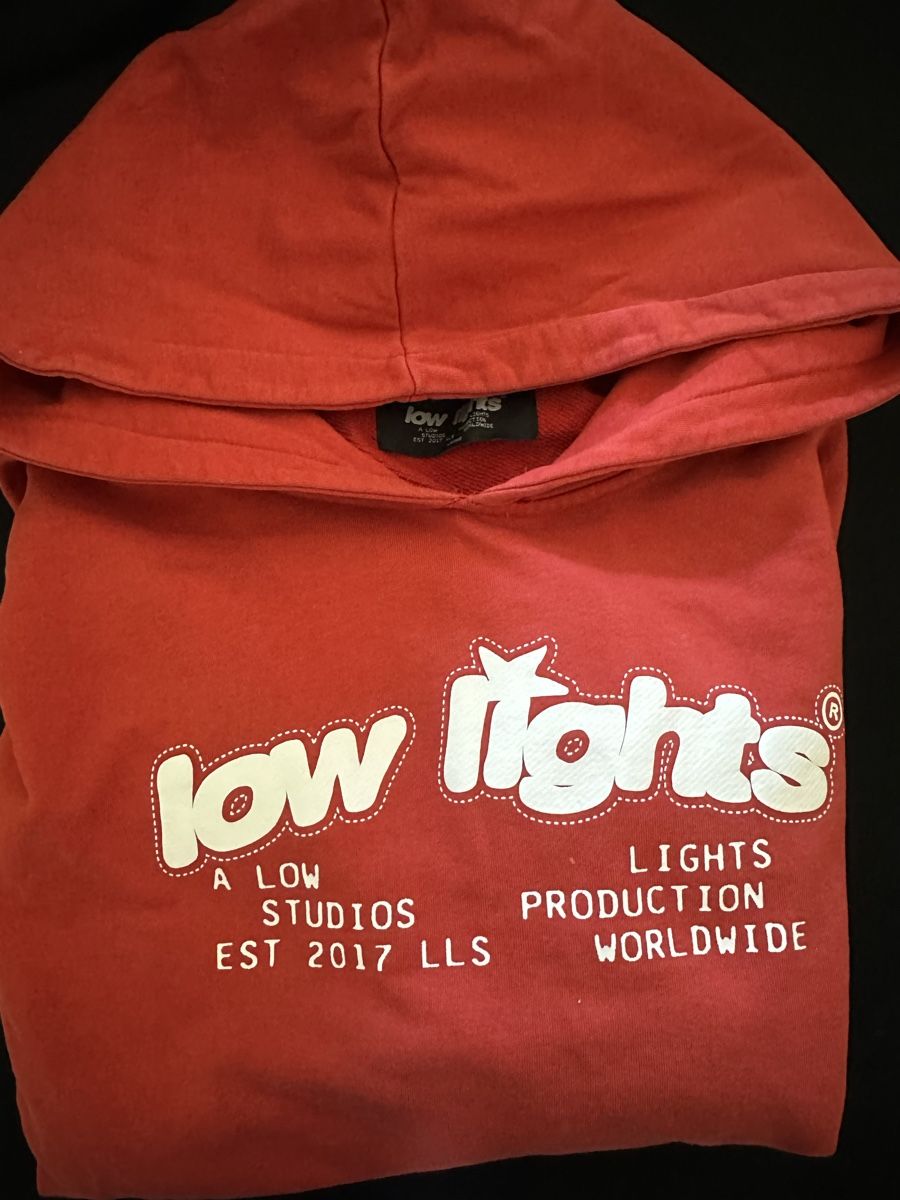 Pulls & Sweat-shirts: 5x Pullover, Low Lights, Favela Studios, Leftlane, Lowlife – D'occasion à Frenkendorf par Lele2110