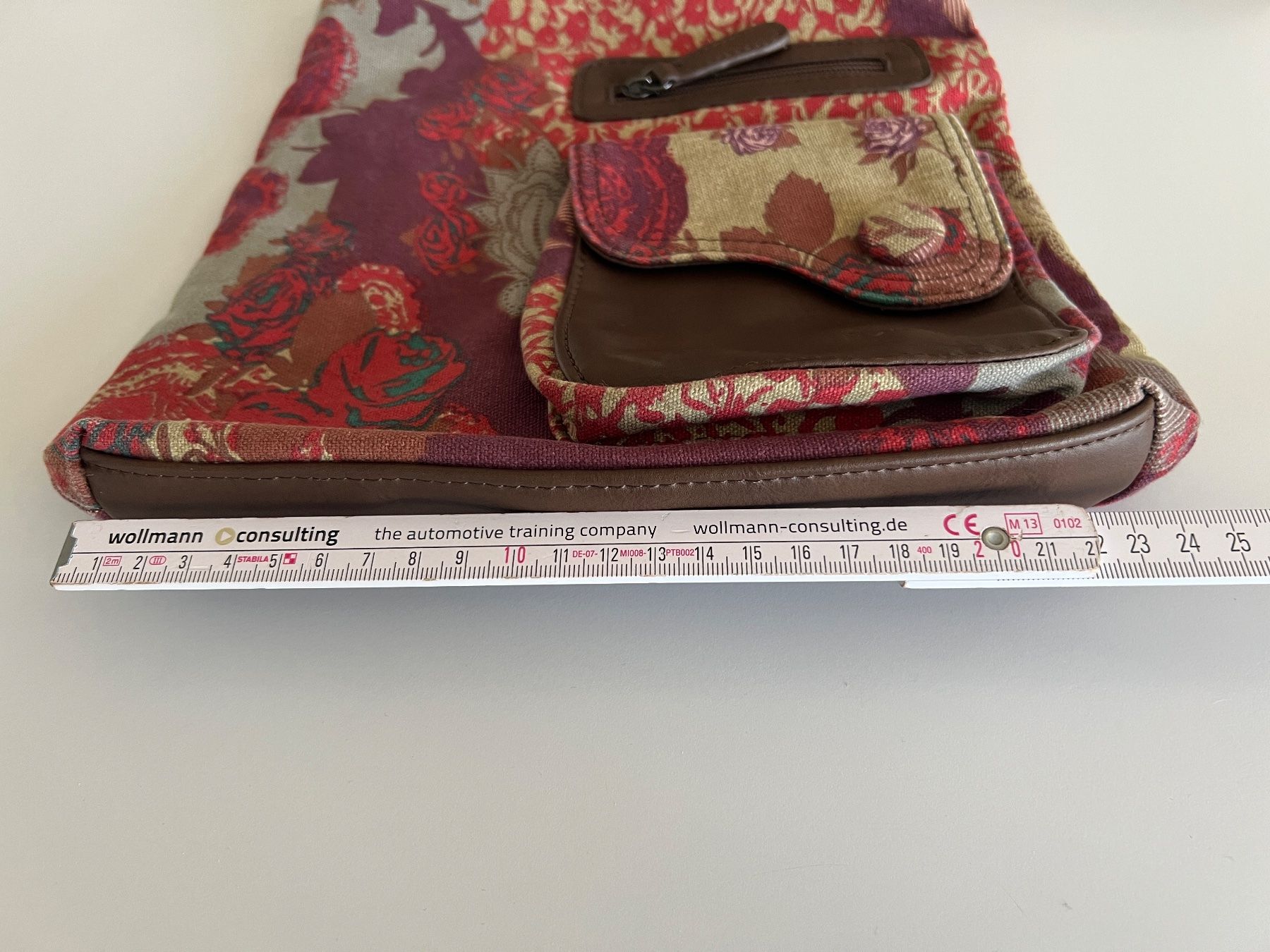 Borse da donna: IXXO Umhängetasche Textil klein - Rosenprint – Usato da Büetigen venduto da Jabo 5