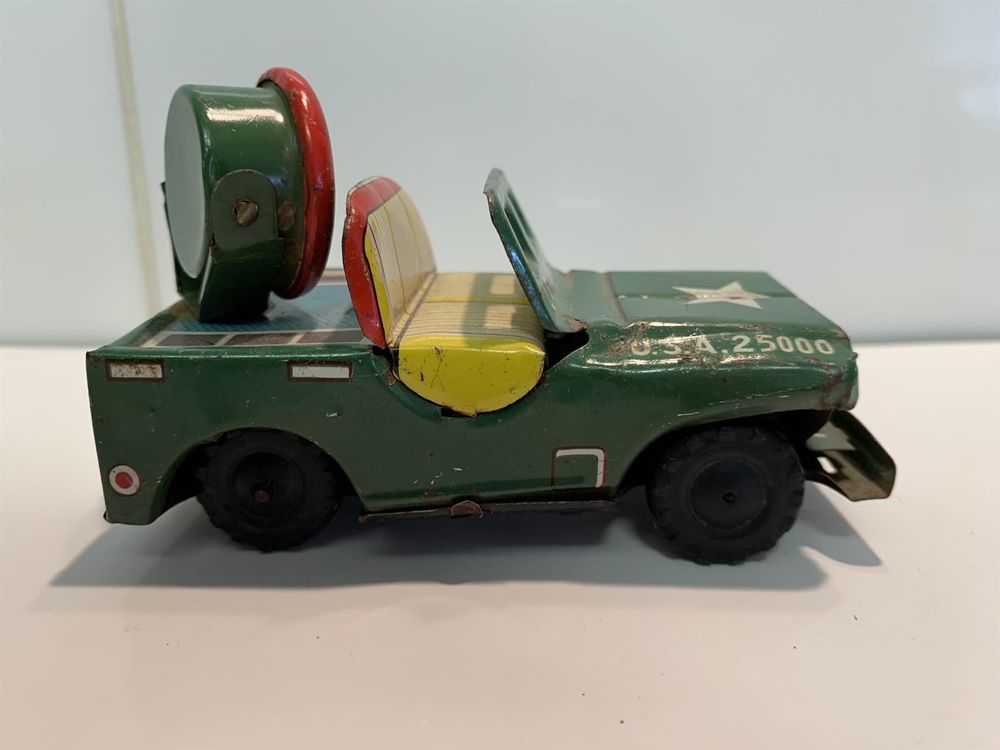 Jeep USA Flugabwehr /Scheinwerfer 2