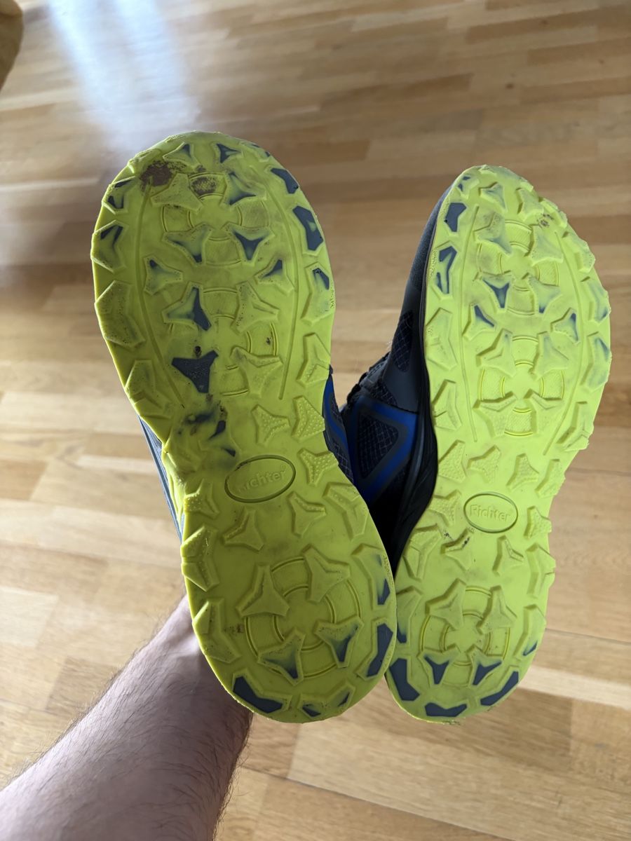 Scarpe per ragazzi: Richter Wanderschuhe Gore-Tex grau/blau Gr. 37 gebraucht – Usato da Bolligen venduto da ele_nhs7 3