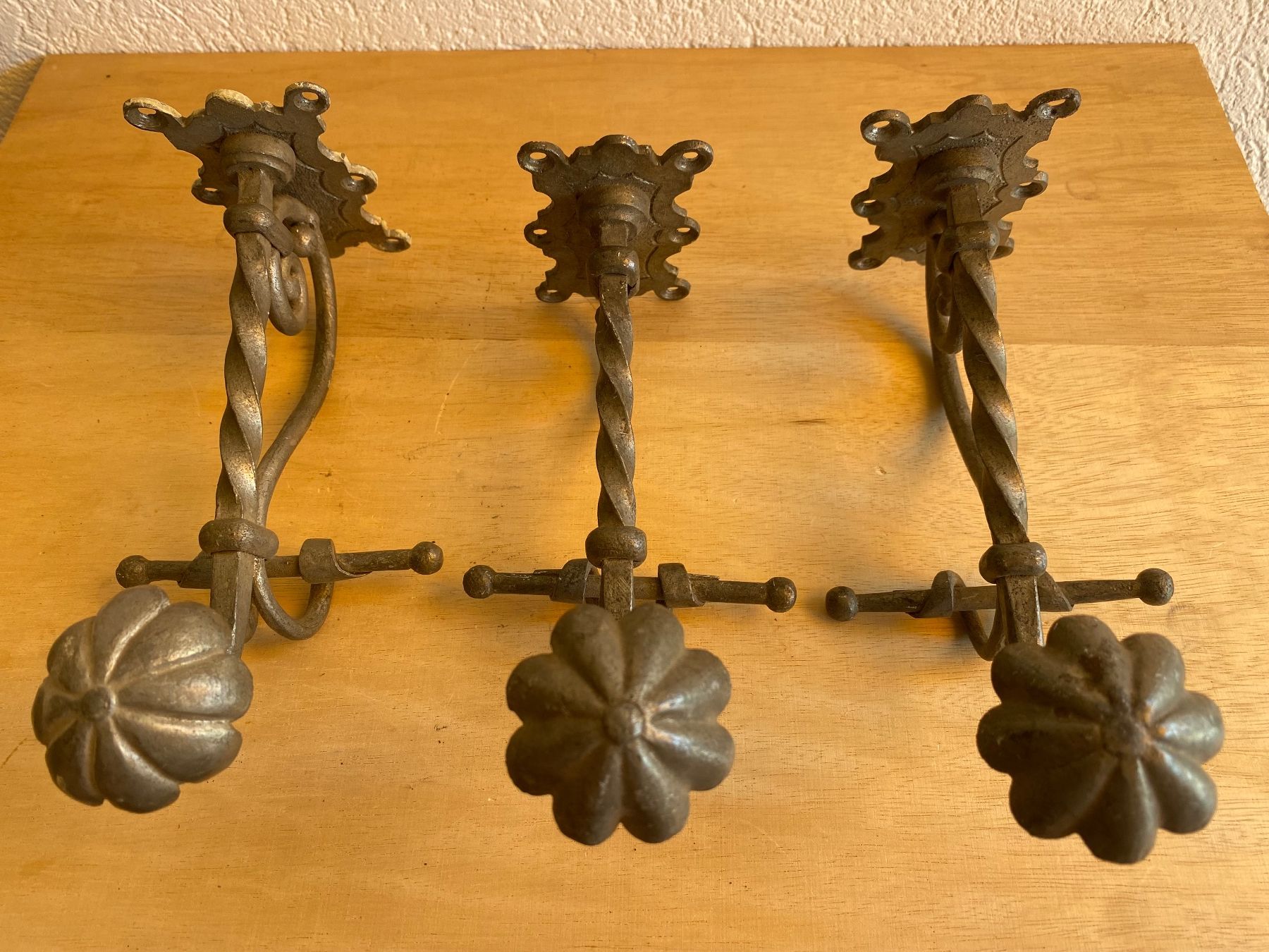 Eisenwaren: 3 antike Wandhaken - Vintage – Gebraucht aus Burgdorf von gre_2ftz 3