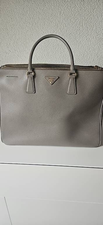 Taschen für Damen: Prada Galleria Handbag – Gebraucht aus Subingen von BlueAngel25 1