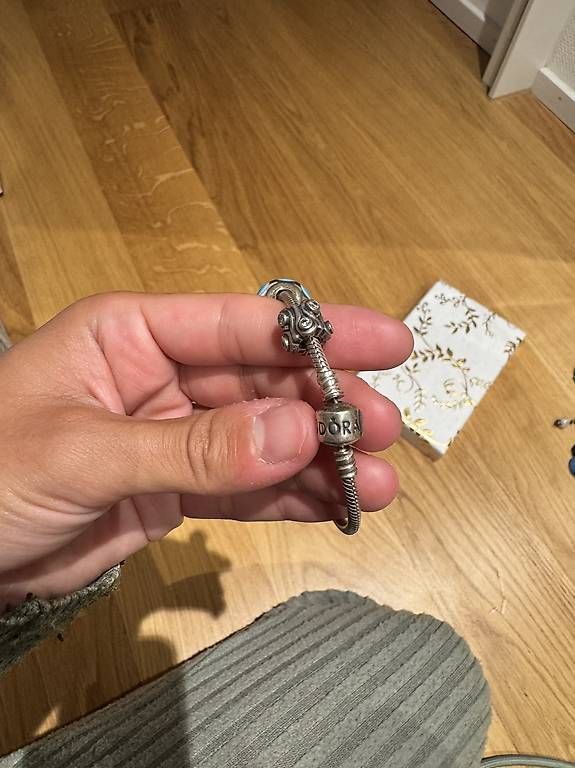 Bracciali & Braccialetti: Pandora Armband mit Charms – Usato da Bremgarten AG venduto da val_ch 2