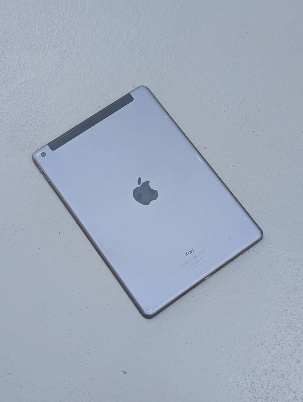 Apple Tablettes PC: Apple iPad 9. Generation (Wi-Fi + Cellular / LTE) – D'occasion à Gümligen par yasko_s1907 1