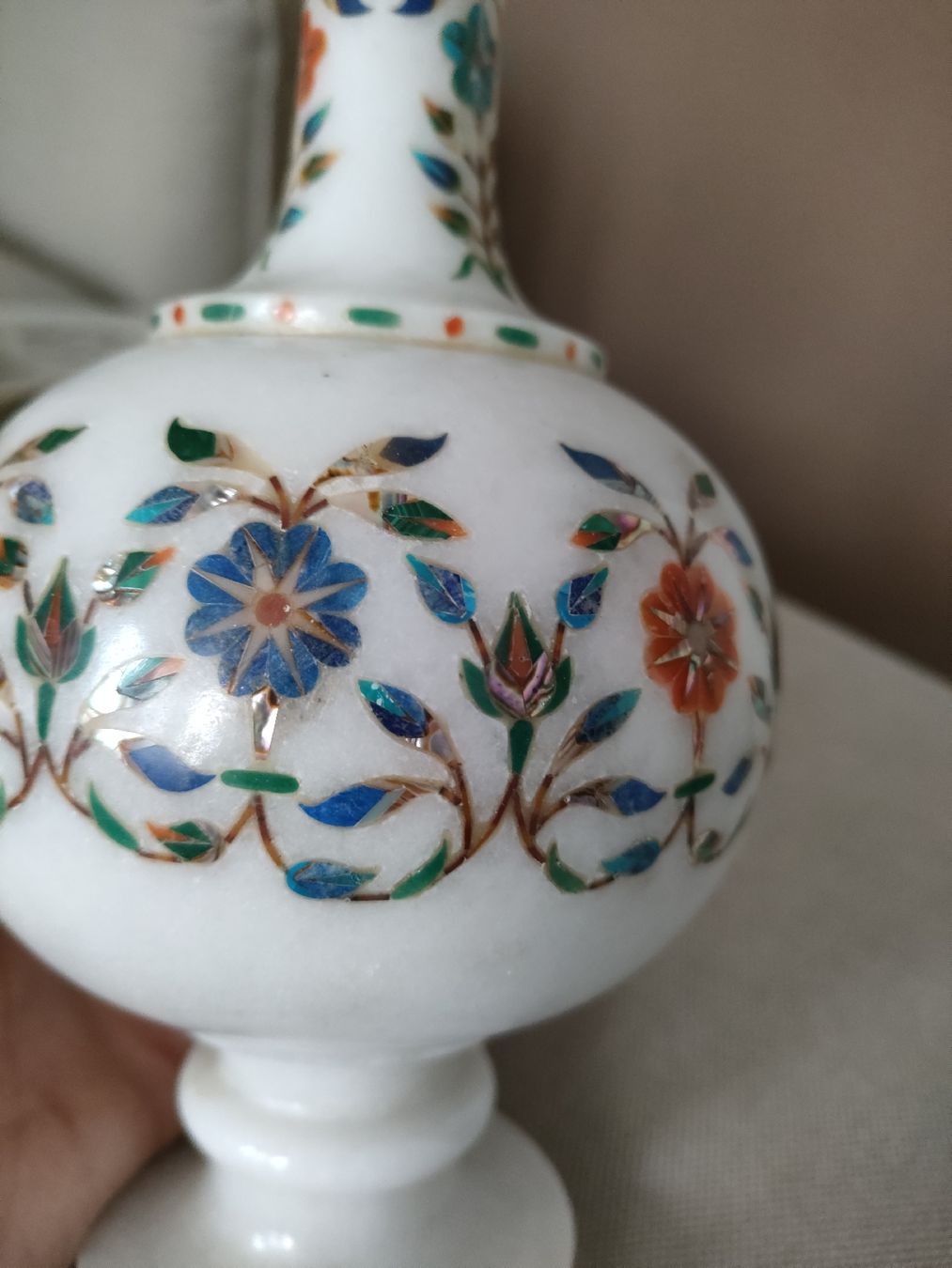 Vasi & Recipienti: Vase und Teller mit Edelsteinen, Indien – Nuovo (secondo la descrizione) da Bern venduto da Lidia.5 6