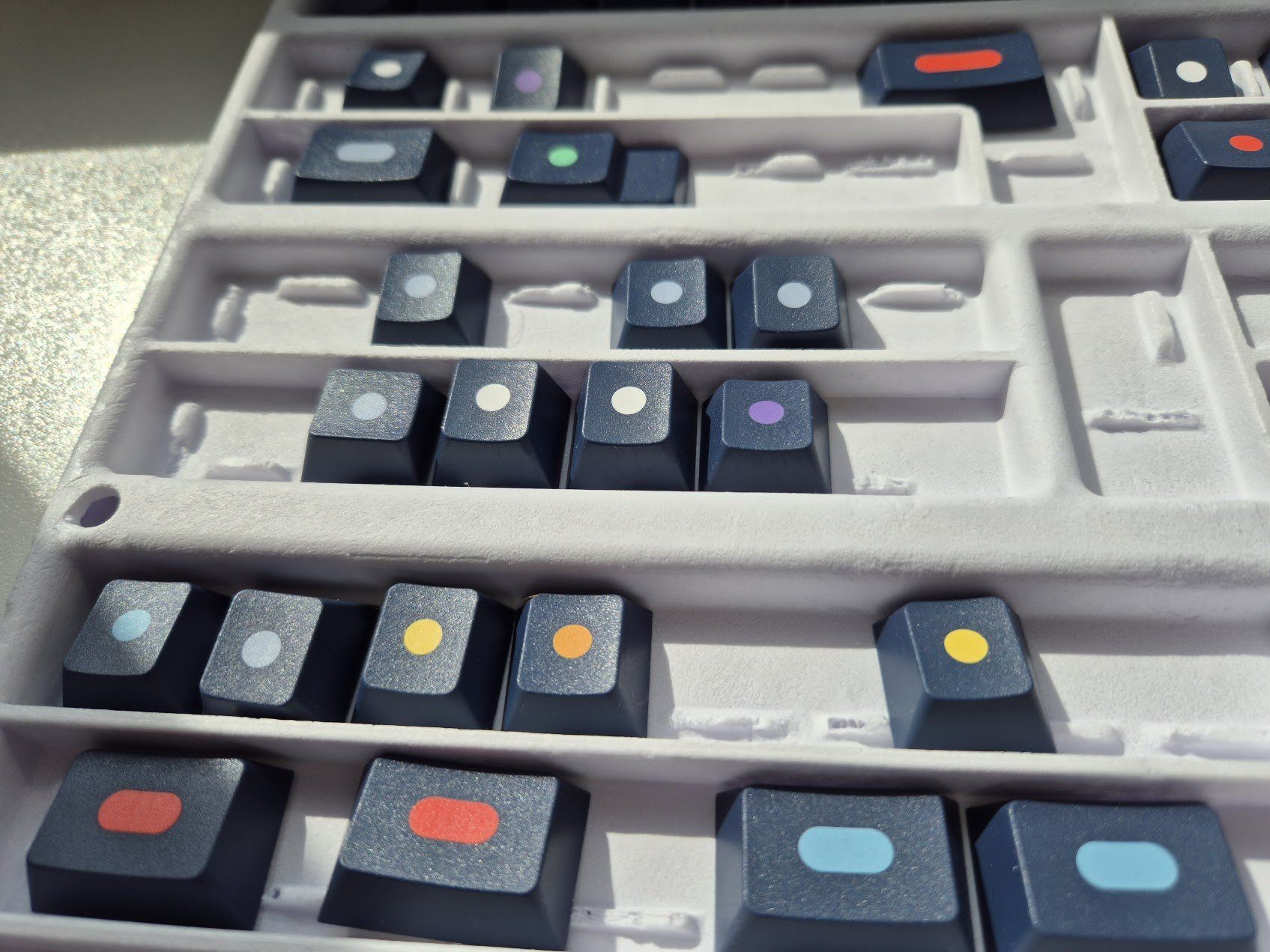 Claviers: GMK Dots 2 Dark Base Keycaps – D'occasion à Romanshorn par Rn222 8