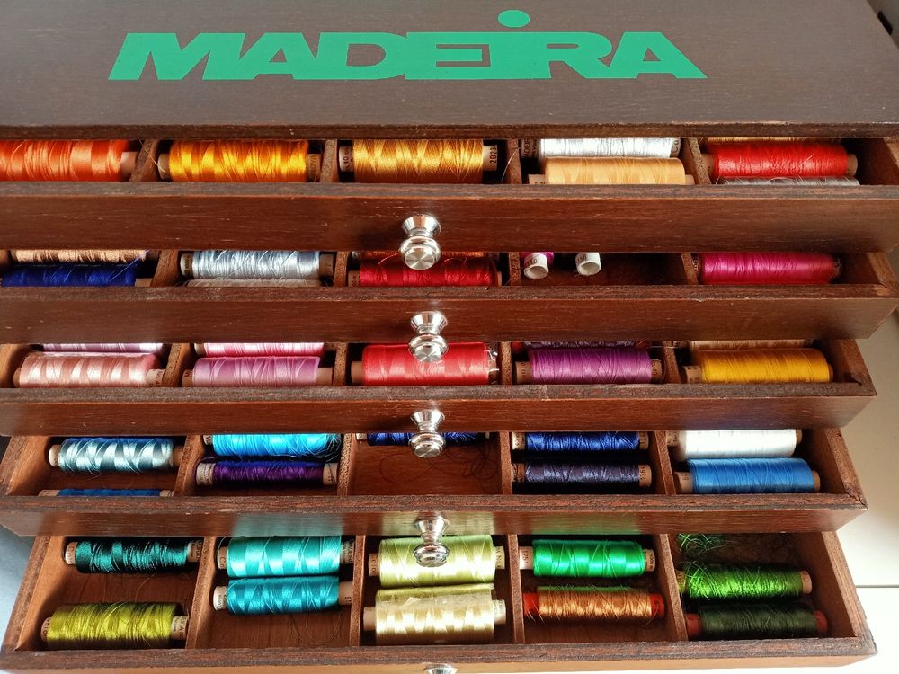 Nhkasten Garnrollen Madeira vintage Aufbewahrung Deko (Gebraucht) in  Heerbrugg fr CHF 60  nur Abholung auf Ricardo kaufen