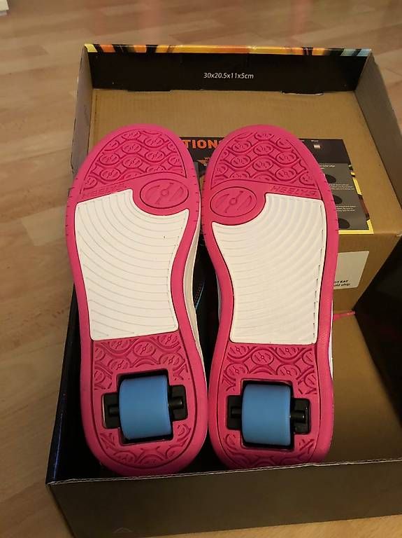 Pattini in linea & Pattini a rotelle: HELLYS Schuhe mit Rollen – Usato da Spreitenbach venduto da V.Tasev 3
