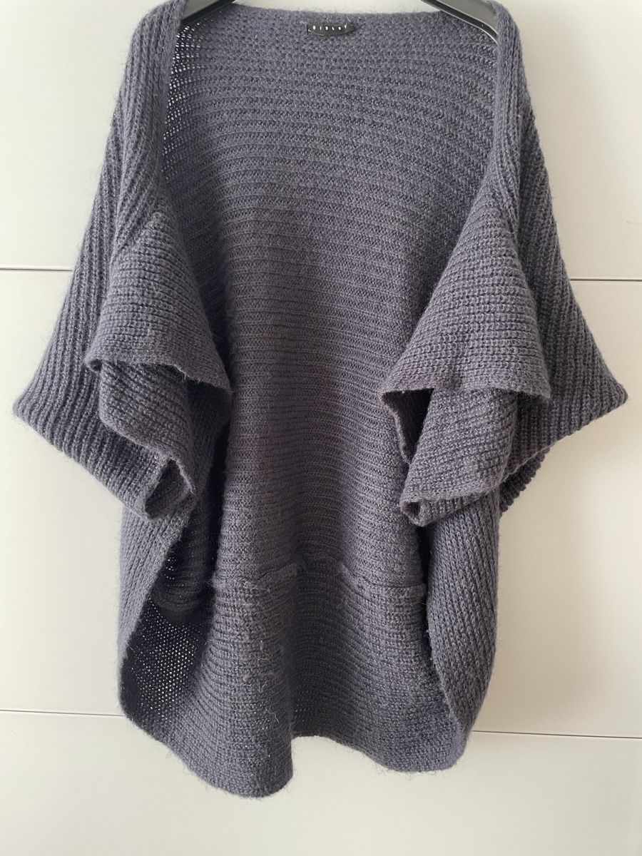 Stefanel Bolero: Stefanel Wollstrickjacke lila Eingeitsgrösse – Usato da Zürich venduto da nel_k752