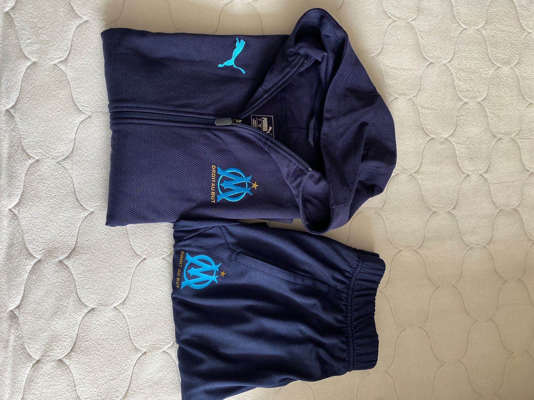 Puma Maglioni & Felpe: Jogging PUMA - OM neuf taille L – Nuovo (secondo la descrizione) da Geneve venduto da tom_d7f8 1