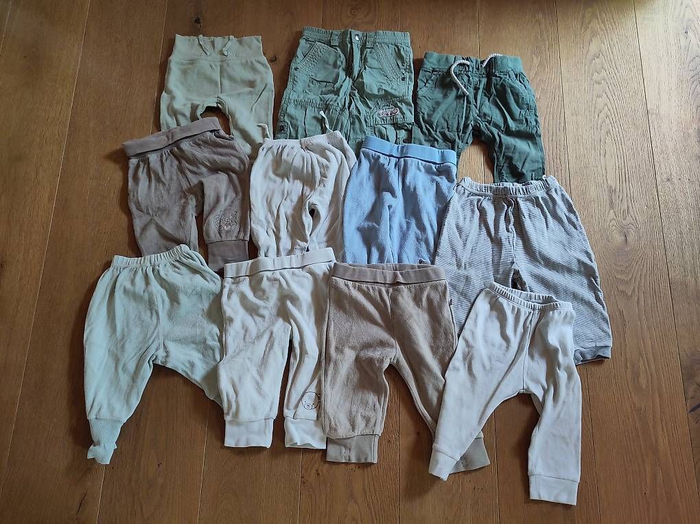 Lotti & Set di vestiti: Kleiderpaket Grösse 68 – Usato da Igis venduto da Ricema 3