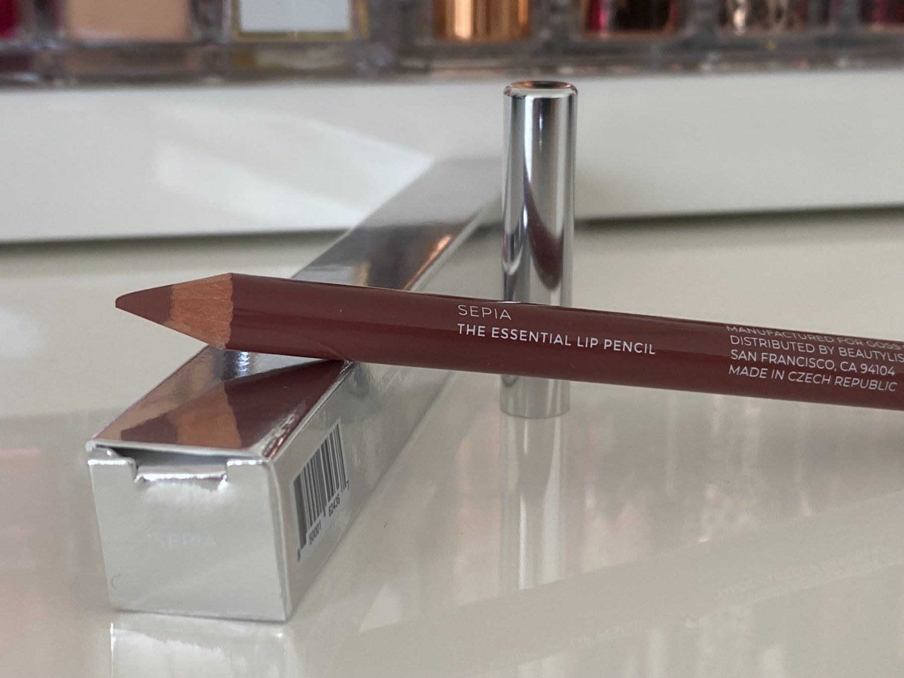 Make-up: Wayne Goss The Essential Lip Pencil in Sepia – Nuovo e nell'imballaggio originale da Horn venduto da Mada72