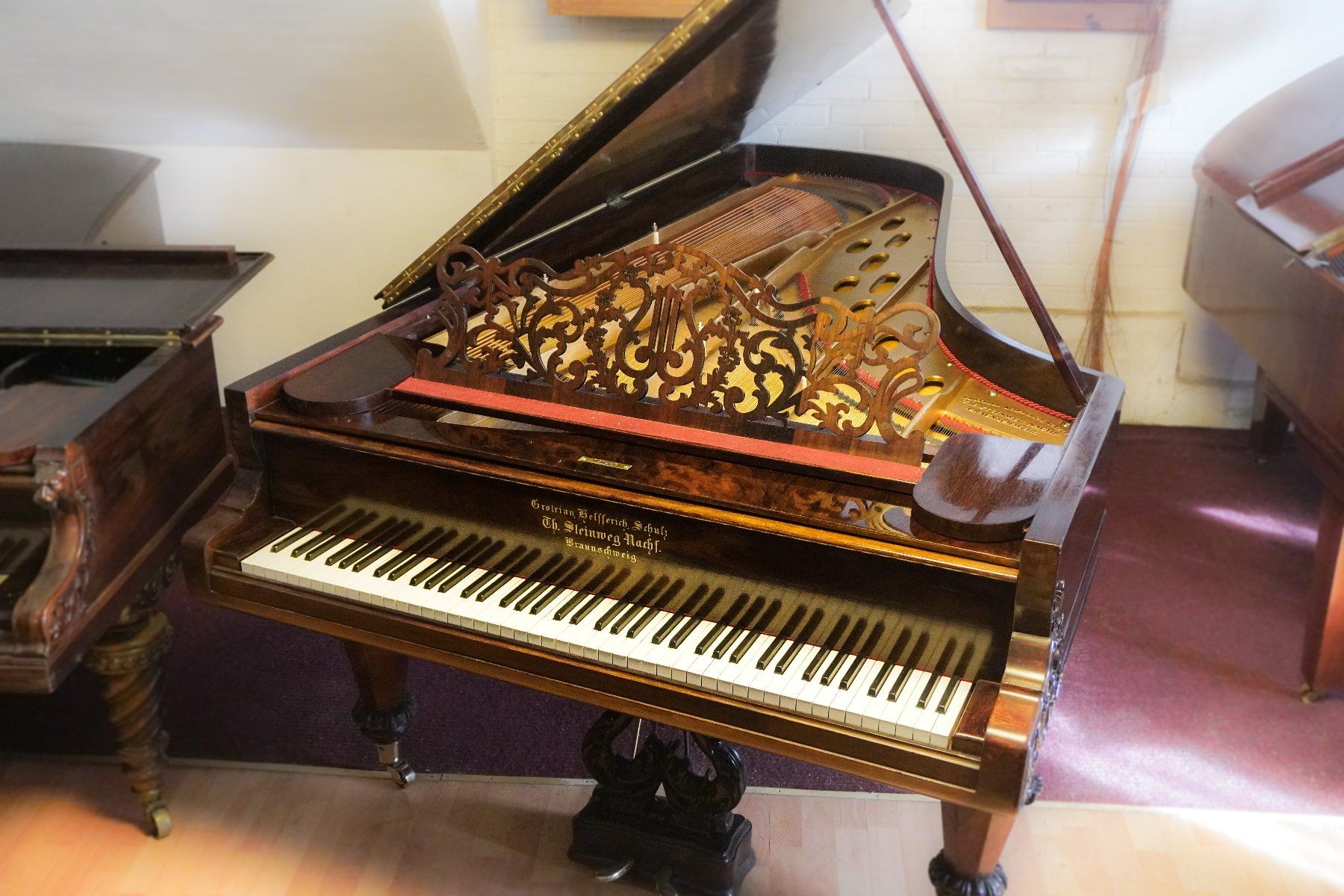Musikinstrumente: Grotrian Steinweg Konzertflügel – Neu (gemäss Beschreibung) aus Küttigen von PianoSarbach 2