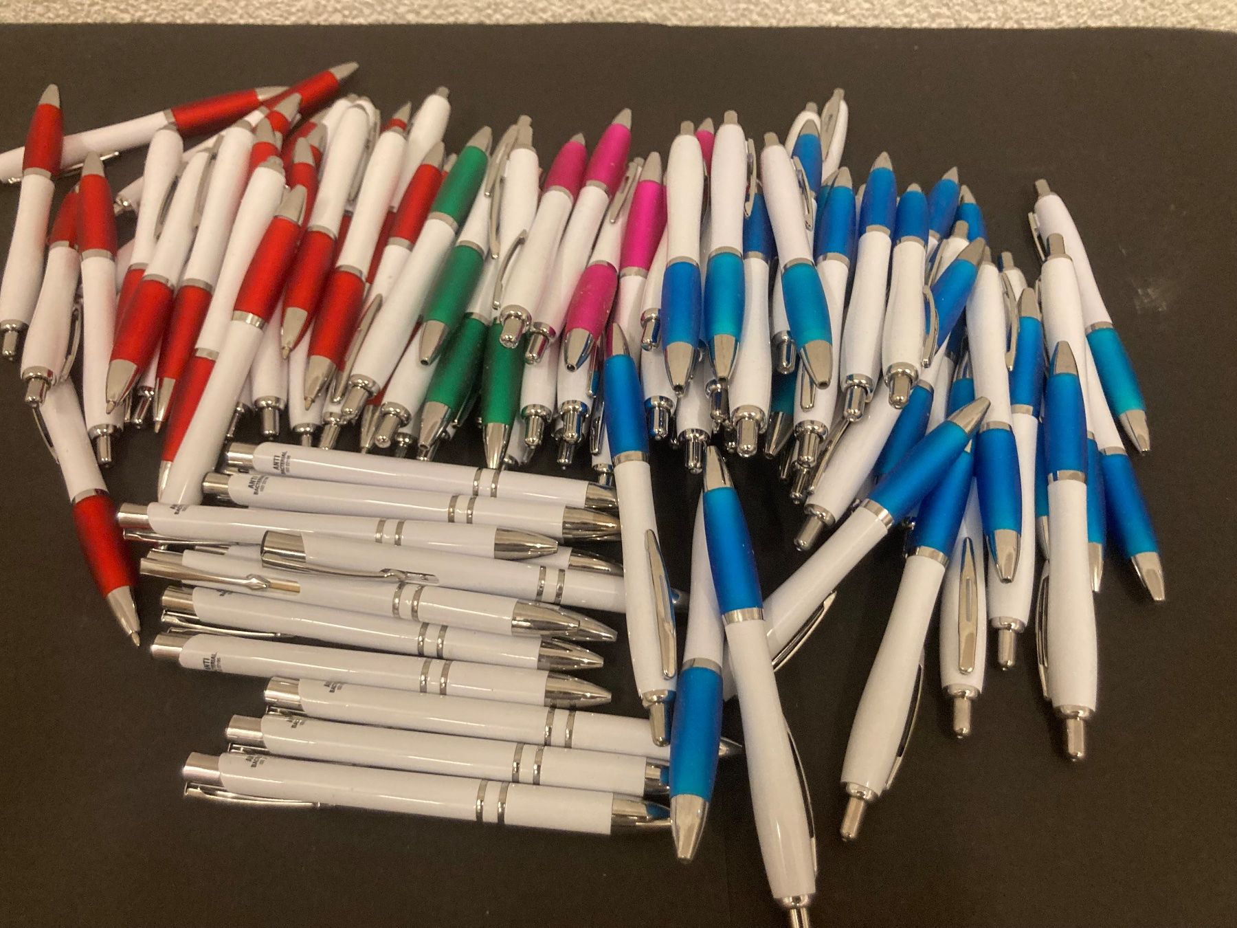 Stifte & Marker: Kugelschreiber Restposten, 100 Stück gemischt – Neu (gemäss Beschreibung) aus Neuenhof von jorogo 2