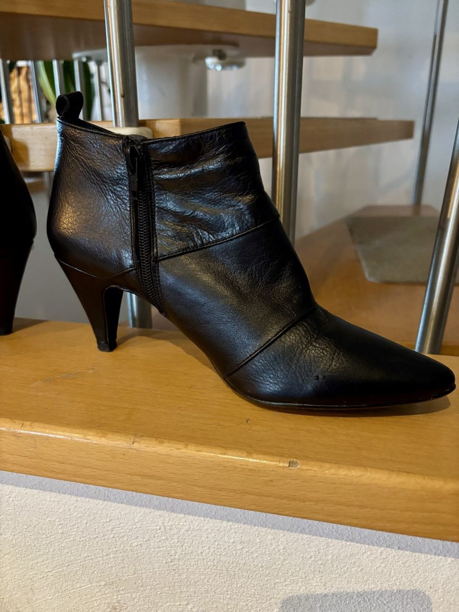 Scarpe da donna: Bottines Mook cuir noir – Usato da Perroy venduto da barballalla 2