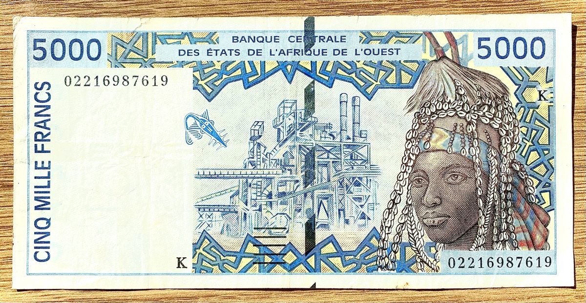 Banconote: 5000 Francs Senegal 1995!!! – Usato da Oberentfelden venduto da NunoLouro