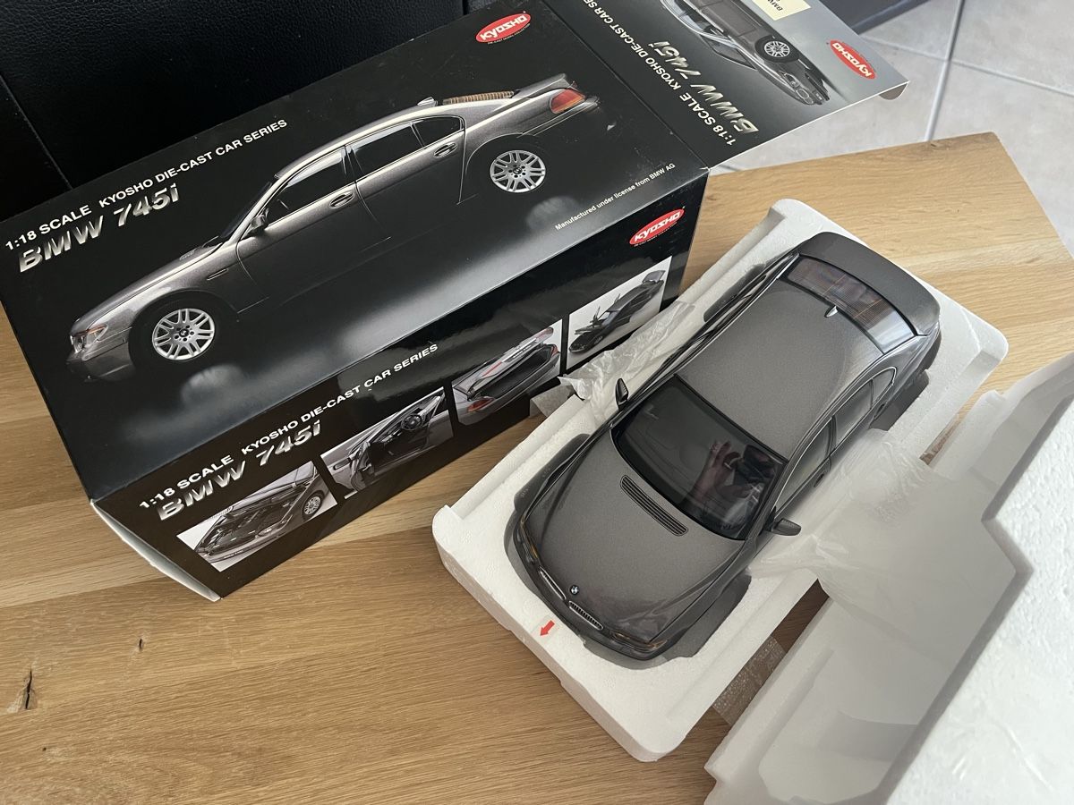 Kyosho Modellini d'auto: BMW 745i 1/18 Kyosho!! – Nuovo (secondo la descrizione) da Léchelles venduto da Mlinspiration 5