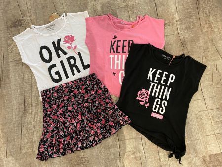 Kleiderpaket: 3 Shirts und 1 Rock im Set - Grösse 176