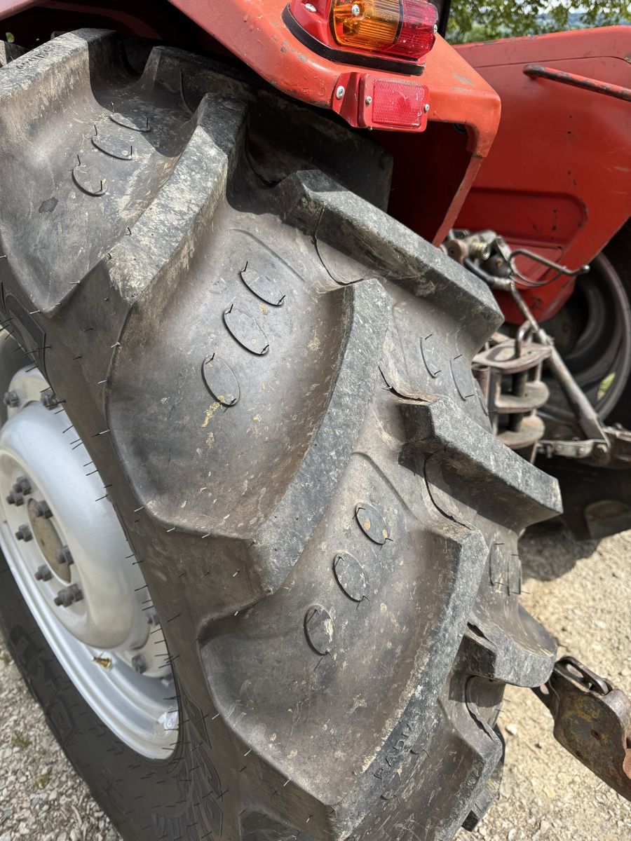 Massey Ferguson Traktoren: Tracteur MF 165 avec Frontal  – Gebraucht aus St-Aubin FR von paj_5vn2 8