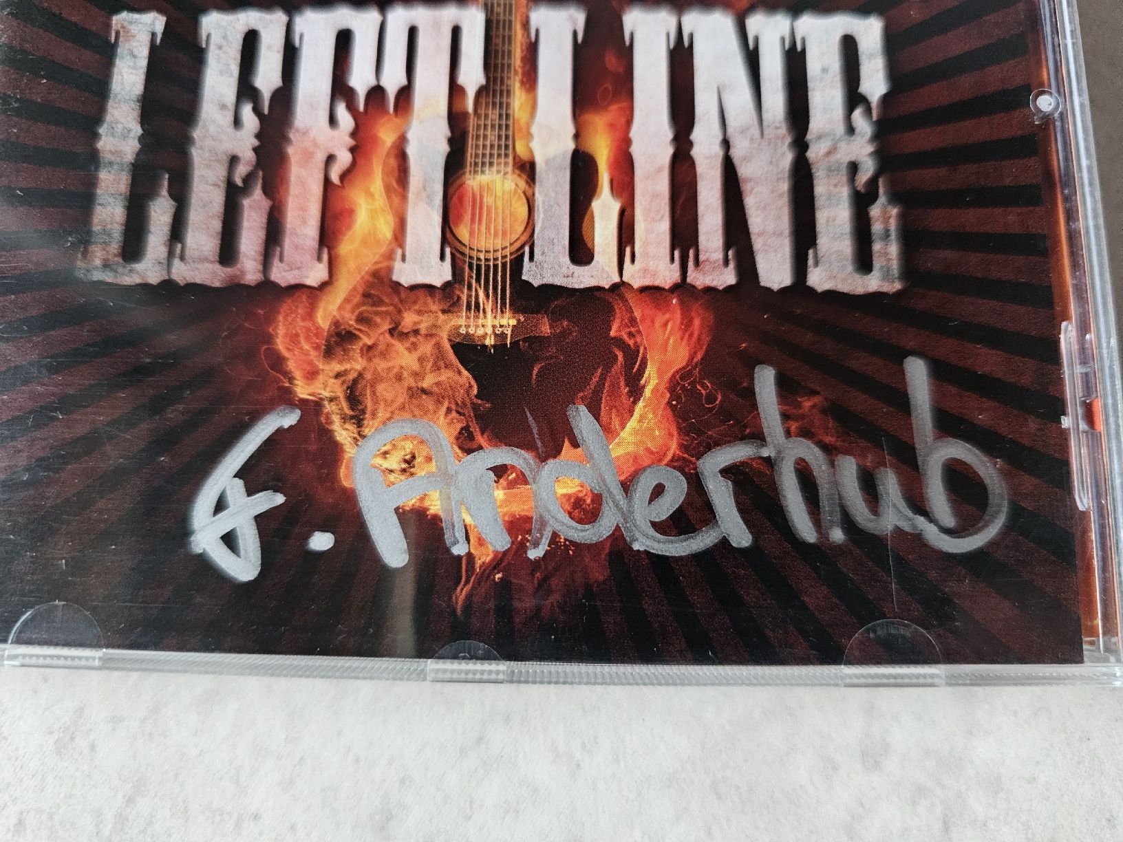 CD: Anderhub  -  Left Line  /  Mit Unterschrift – Usato da Schneisingen venduto da backstore24 1