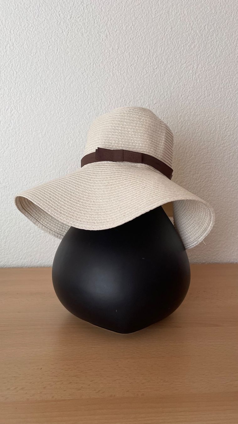 Cos Hüte, Mützen & Caps: KERASTASE Sonnenhut 55-58 / NP55CHF – Neu (gemäss Beschreibung) aus Kölliken von Prscoo