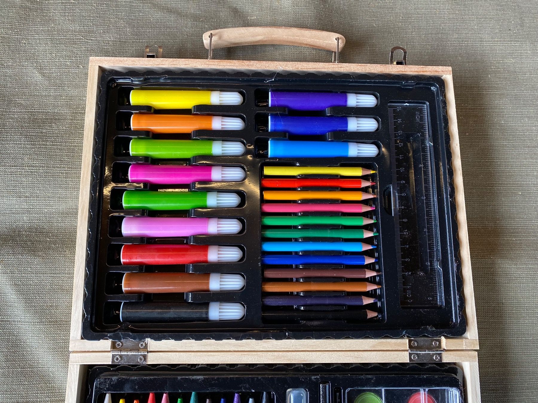Colori: schönes Malkasten Set mit Holzkoffer – Usato da Feldbach venduto da Olive1 4