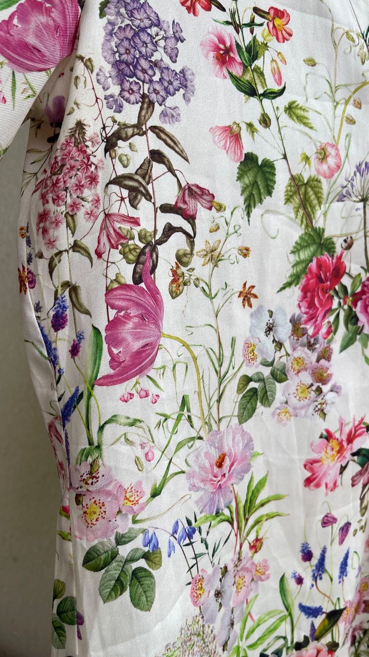 Zara Blusen: Blumen Bluse Gr. XS Zara – Gebraucht aus Arni AG von sch_7rz9 3