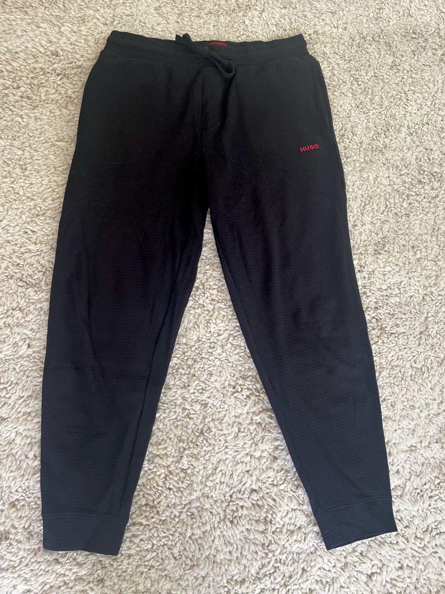 Hugo Boss Hosen: HUGO Boss Jogging Pants Gr. L – Gebraucht aus Dornach von deb_kn9n