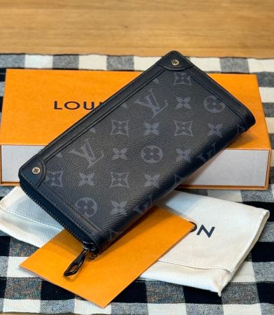 Louis Vuitton ❤️Eclipse Zippy Wallet Trunk❤️