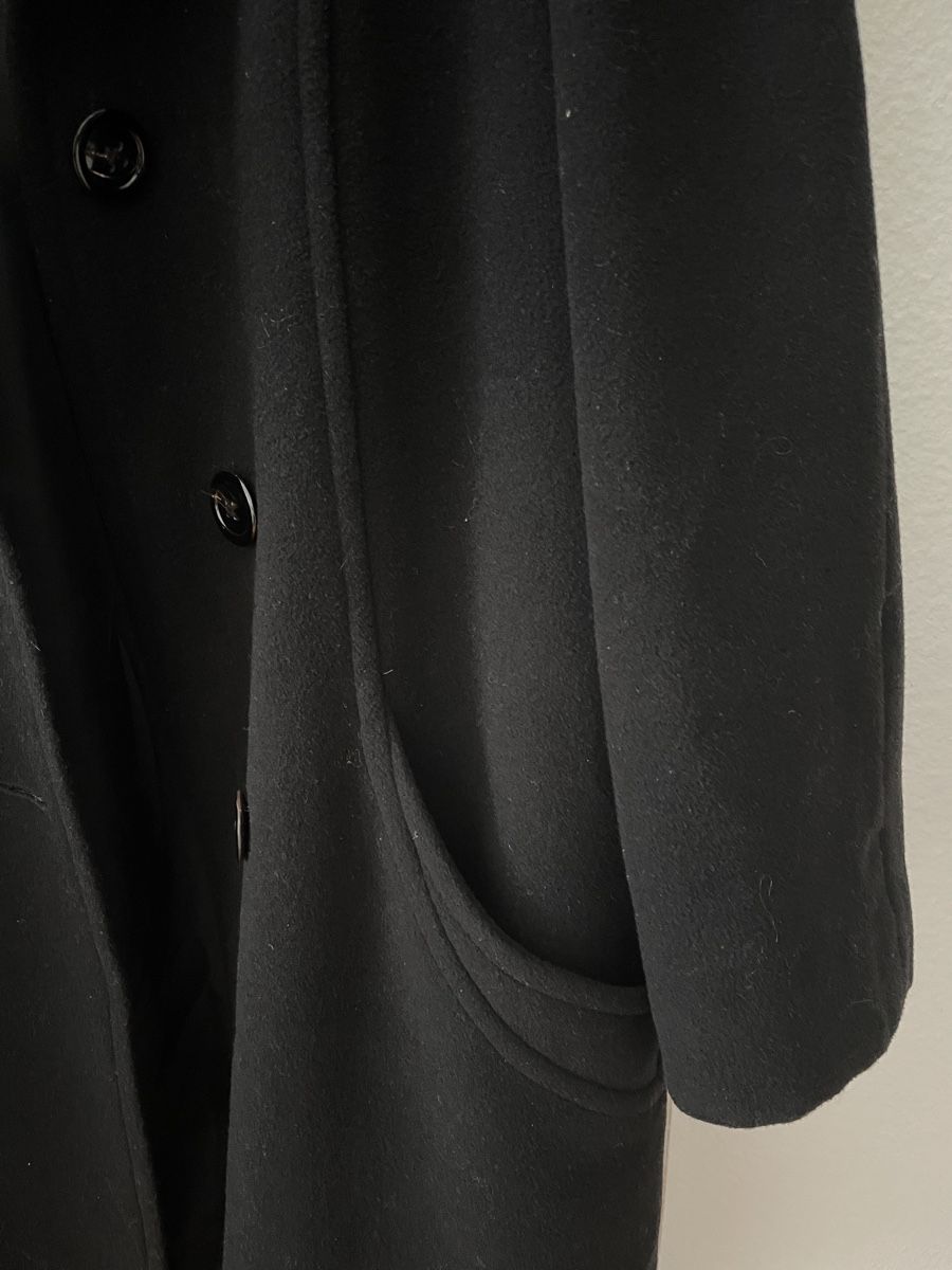 Cappotti: Schwarzer vintage Mantel aus Schurwolle – Usato da Bern venduto da Corinn_na 3