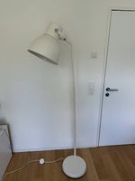 Stehlampe zu verschenken