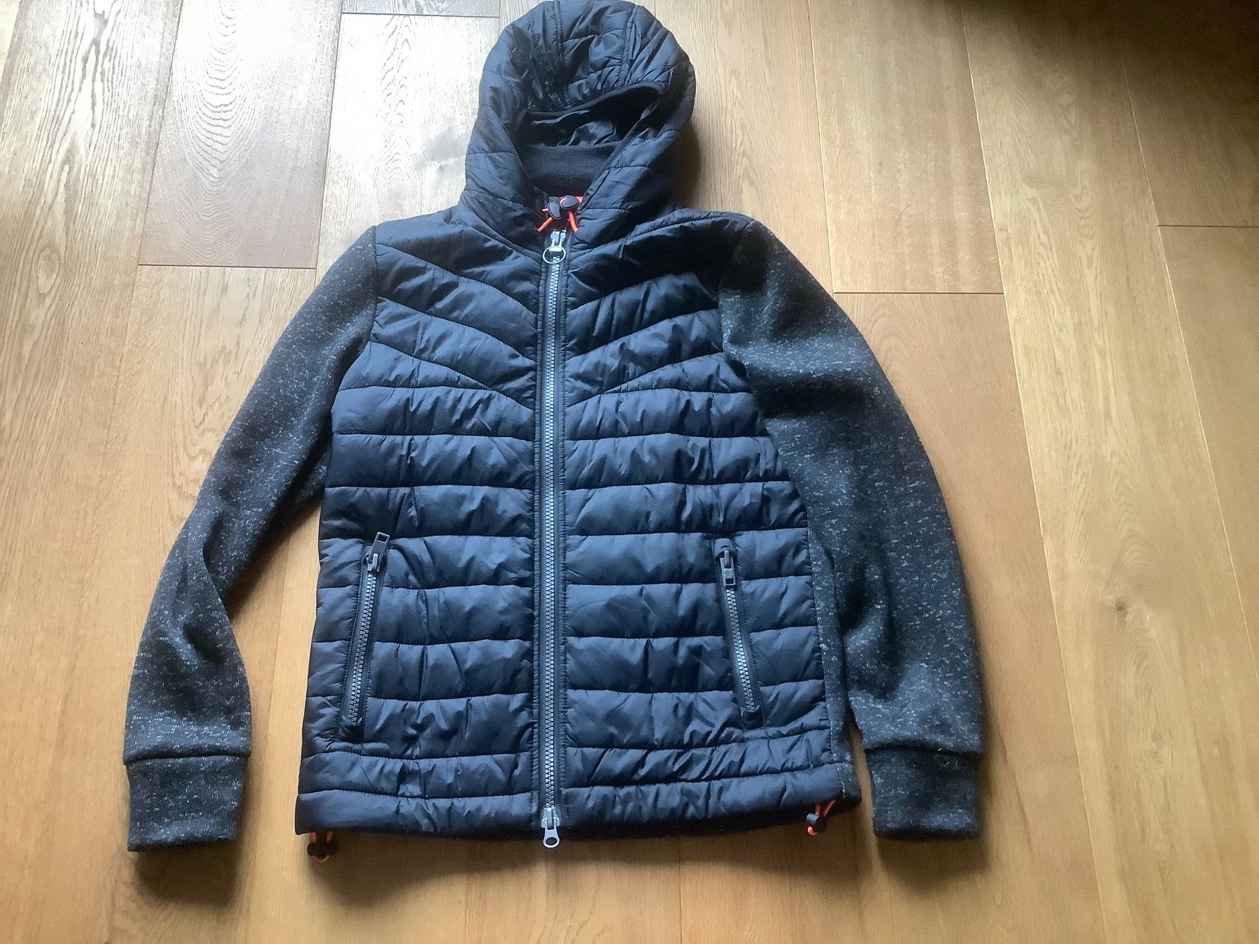 Superdry Giacche: Superdry Hybridjacke Men Gr.L – Usato da Hochdorf venduto da Biero70