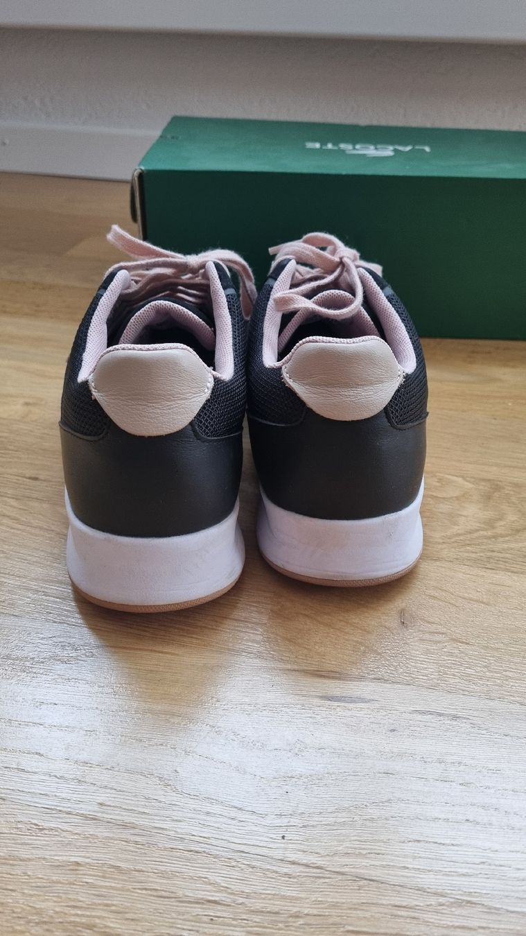 Damenschuhe: Lacoste Schuhe, neuwertig, Grösse 38 – Neu (gemäss Beschreibung) aus Huttwil von c0lada 2