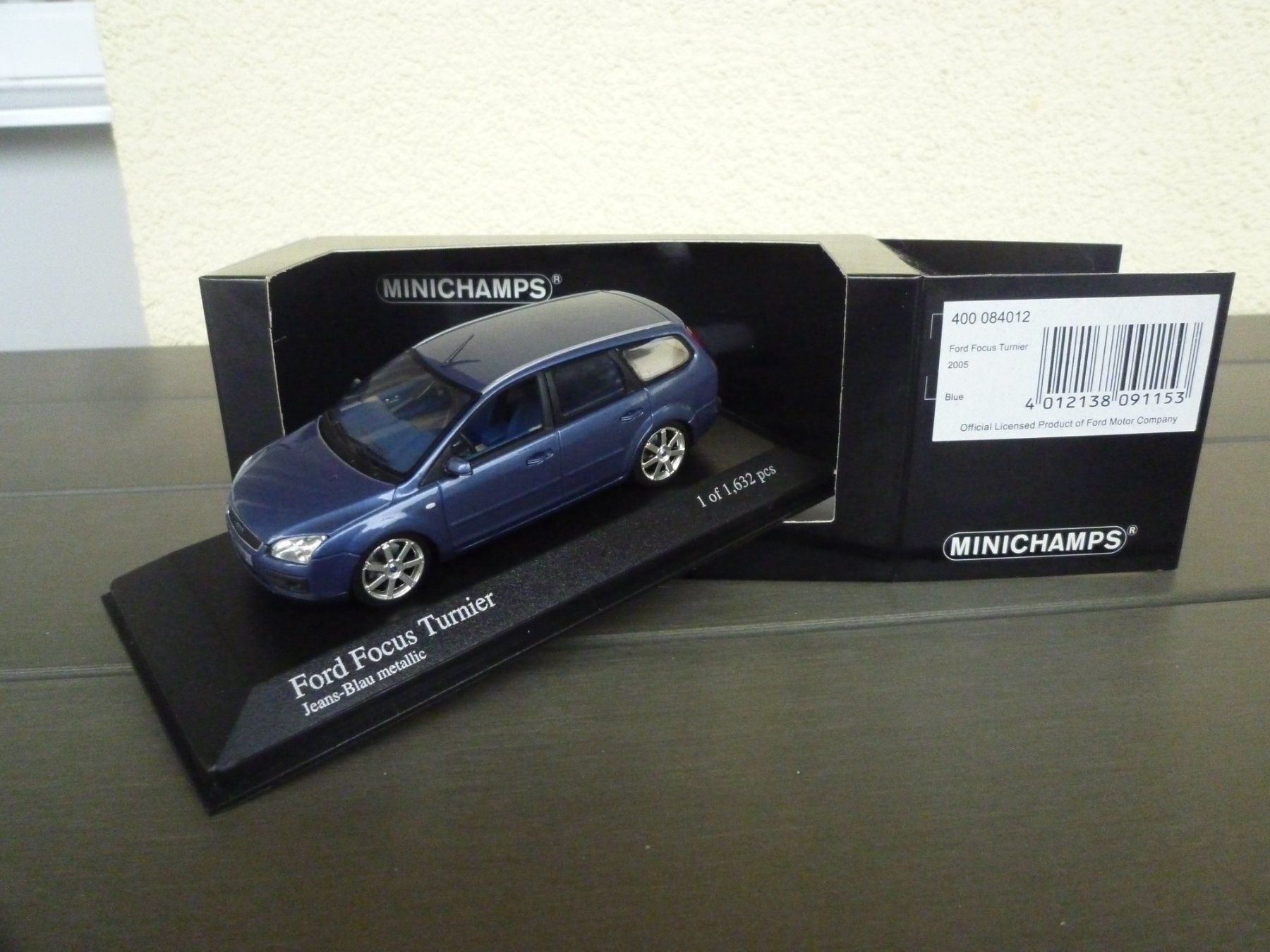 Modellini d'auto: Ford Focus Turnier (2005) – Nuovo e nell'imballaggio originale da Flawil venduto da Imperiosud